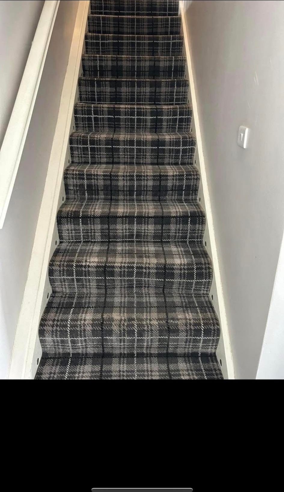 Tartan carpet stairs professionally cleaned